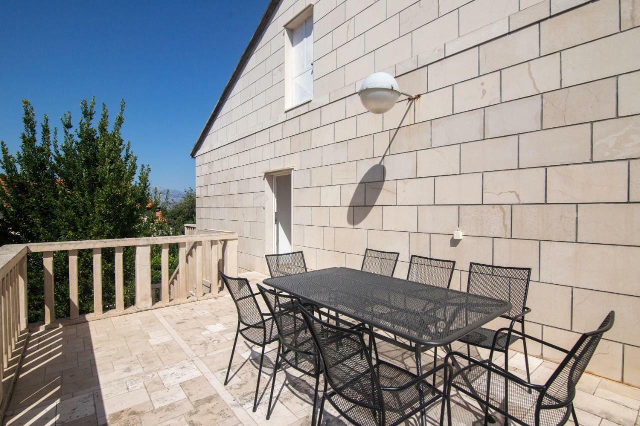 Apartment Jerka Supetar Exterior foto